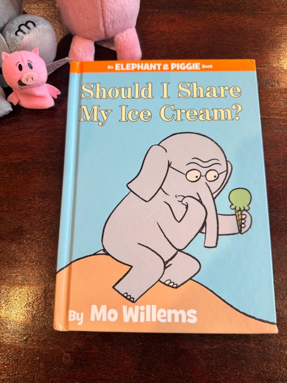 Mo Willems Elephant & Piggie Bundle: 2 Children's Books & Plush Toys EUC - Picture 5 of 11